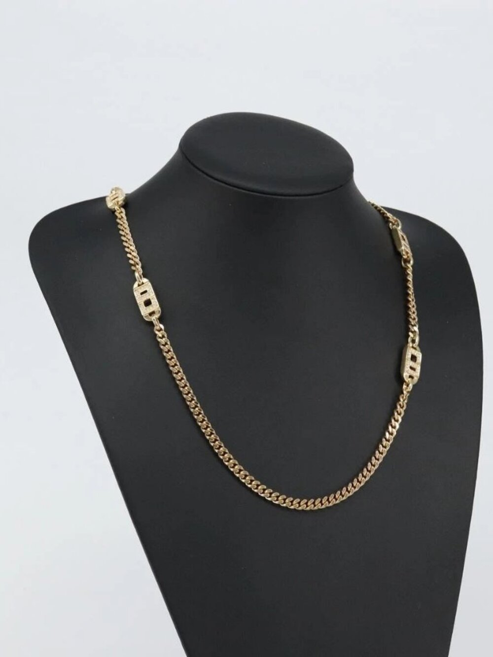 Christian Dior Necklace metal Gold Auth am9663